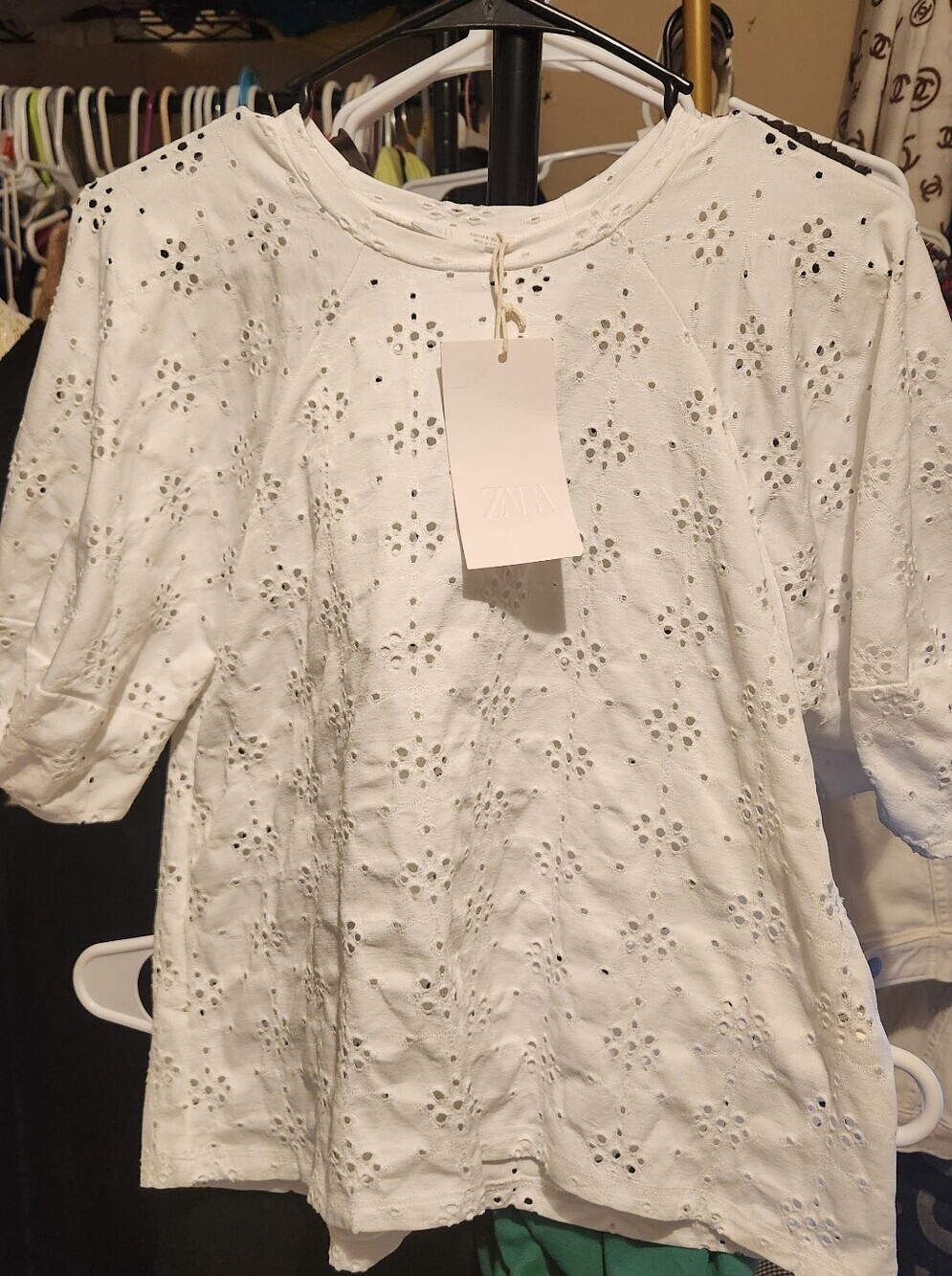 NWT Zara SIZE MEDIUM White Eyelet Puff Sleeve Top